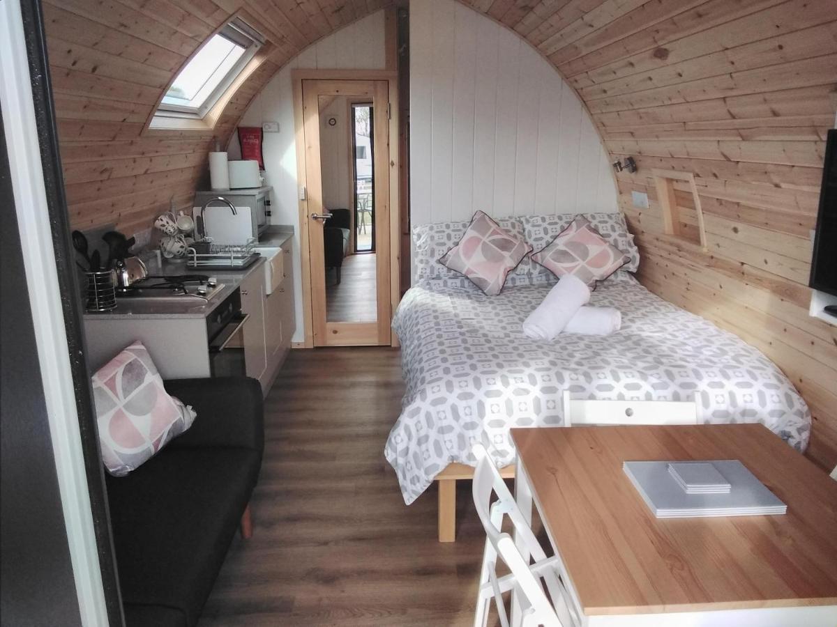 ホテル Glamping Pods クロマー エクステリア 写真