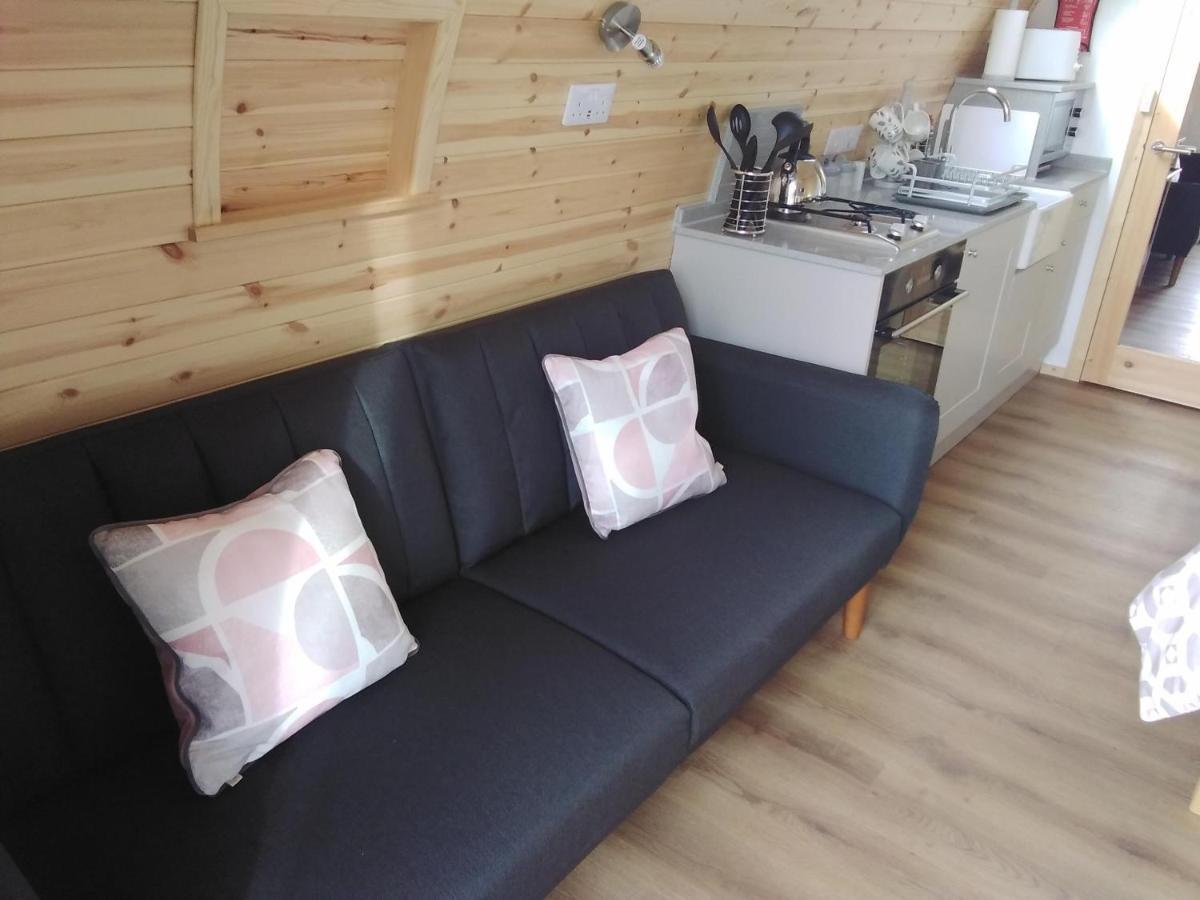 ホテル Glamping Pods クロマー エクステリア 写真