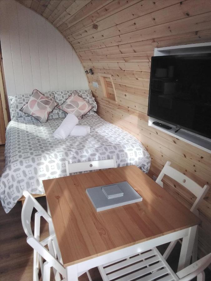 ホテル Glamping Pods クロマー エクステリア 写真