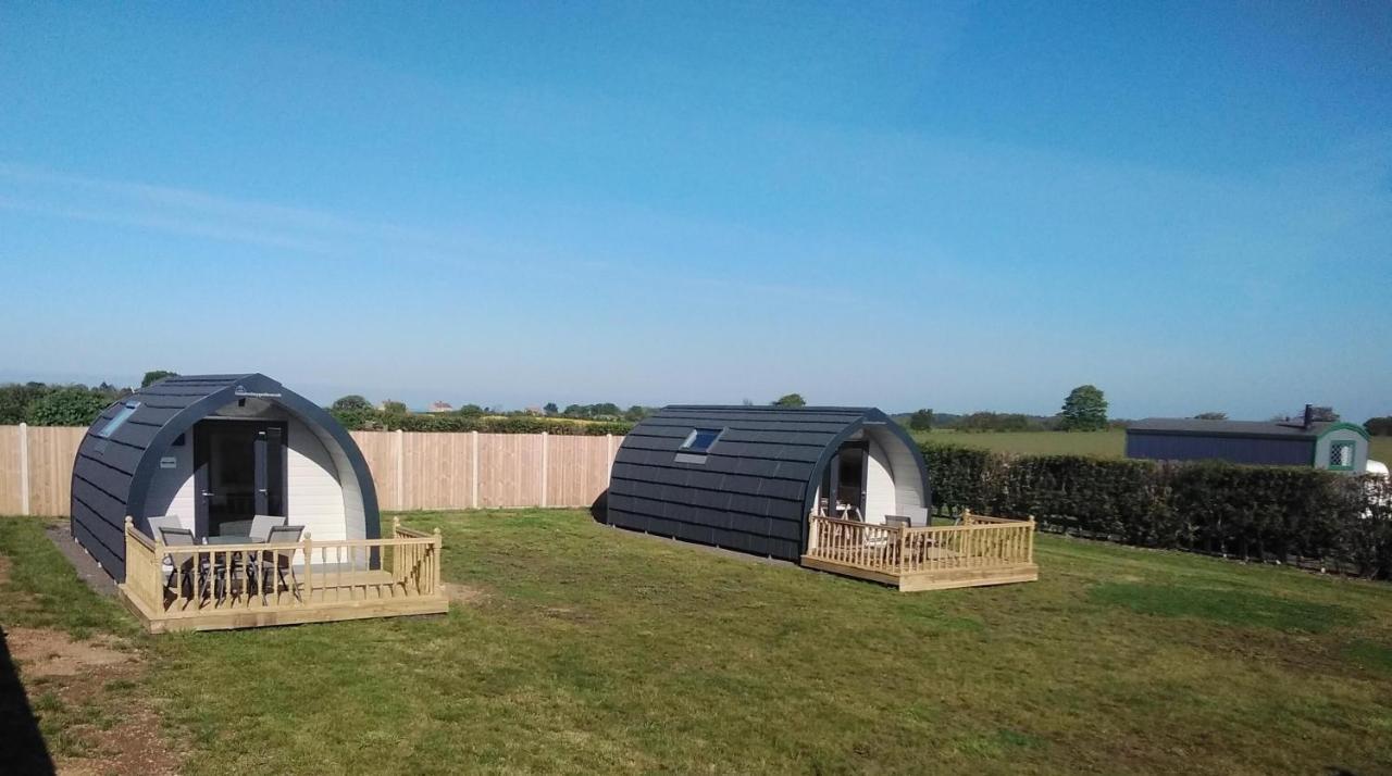 ホテル Glamping Pods クロマー エクステリア 写真